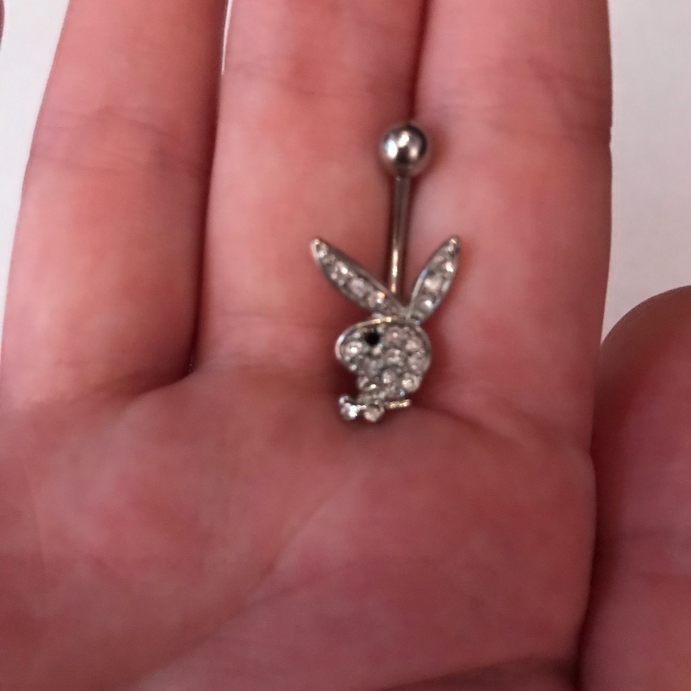 Play boy bunny belly ring